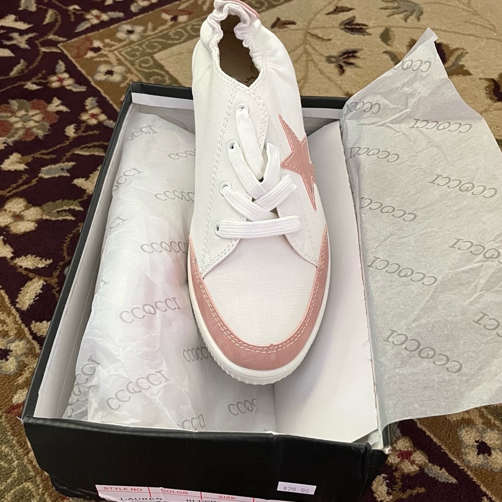CCOCCI White and Pink Star Sneakers
